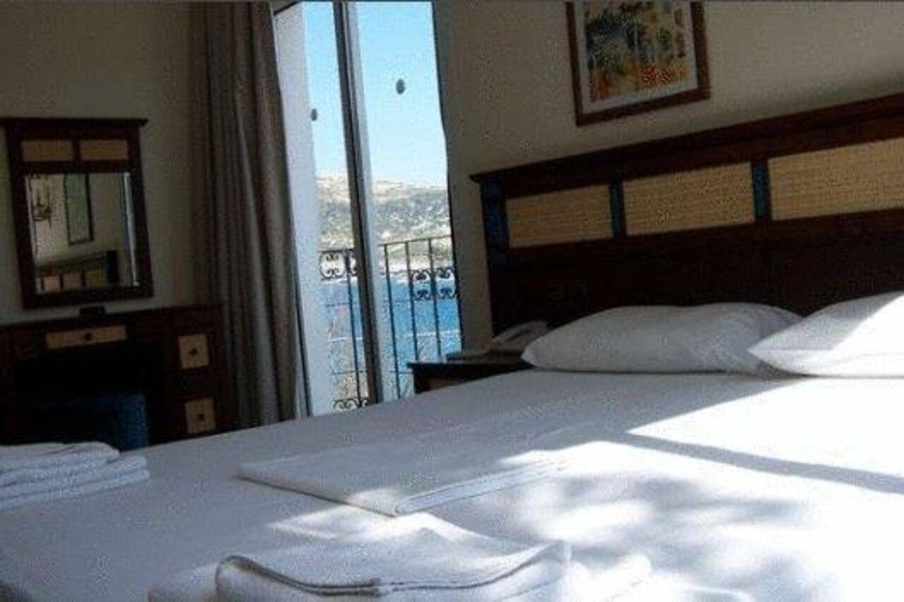 Foca Yali Hotel Extérieur photo